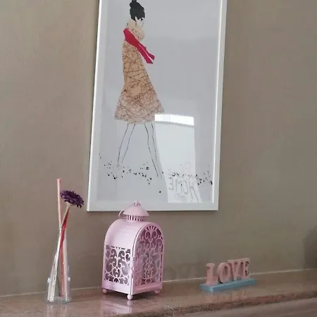 לינה וארוחת בוקר Sweet Two Steps From The Ruins...