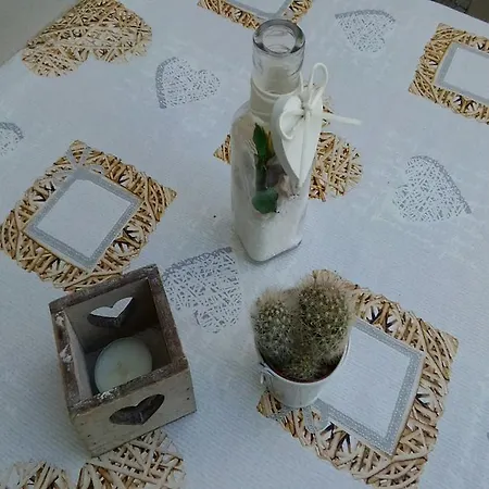 לינה וארוחת בוקר Sweet Two Steps From The Ruins...