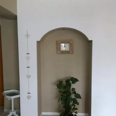 Sweet Two Steps From The Ruins... 폼페이