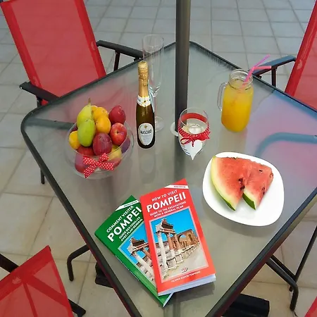 Sweet Two Steps From The Ruins... B&B 폼페이