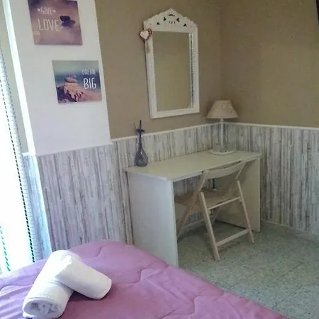 Sweet Two Steps From The Ruins... 2* Pompei