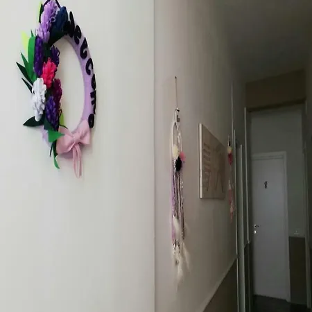 Sweet Two Steps From The Ruins... B&B