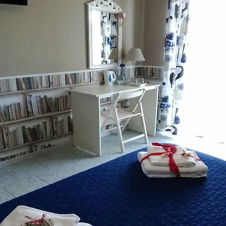 Sweet Two Steps From The Ruins...