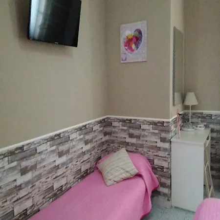 Sweet Two Steps From The Ruins... Couette-café Pompéi