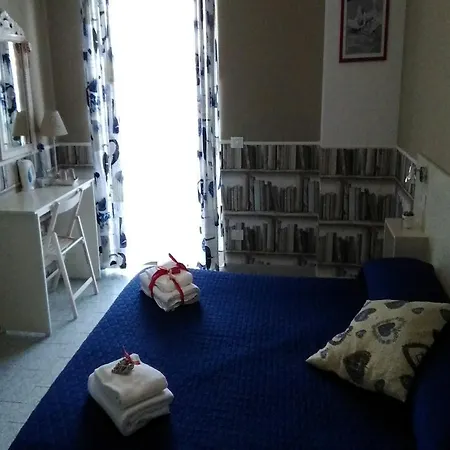 Couette-café Sweet Two Steps From The Ruins...